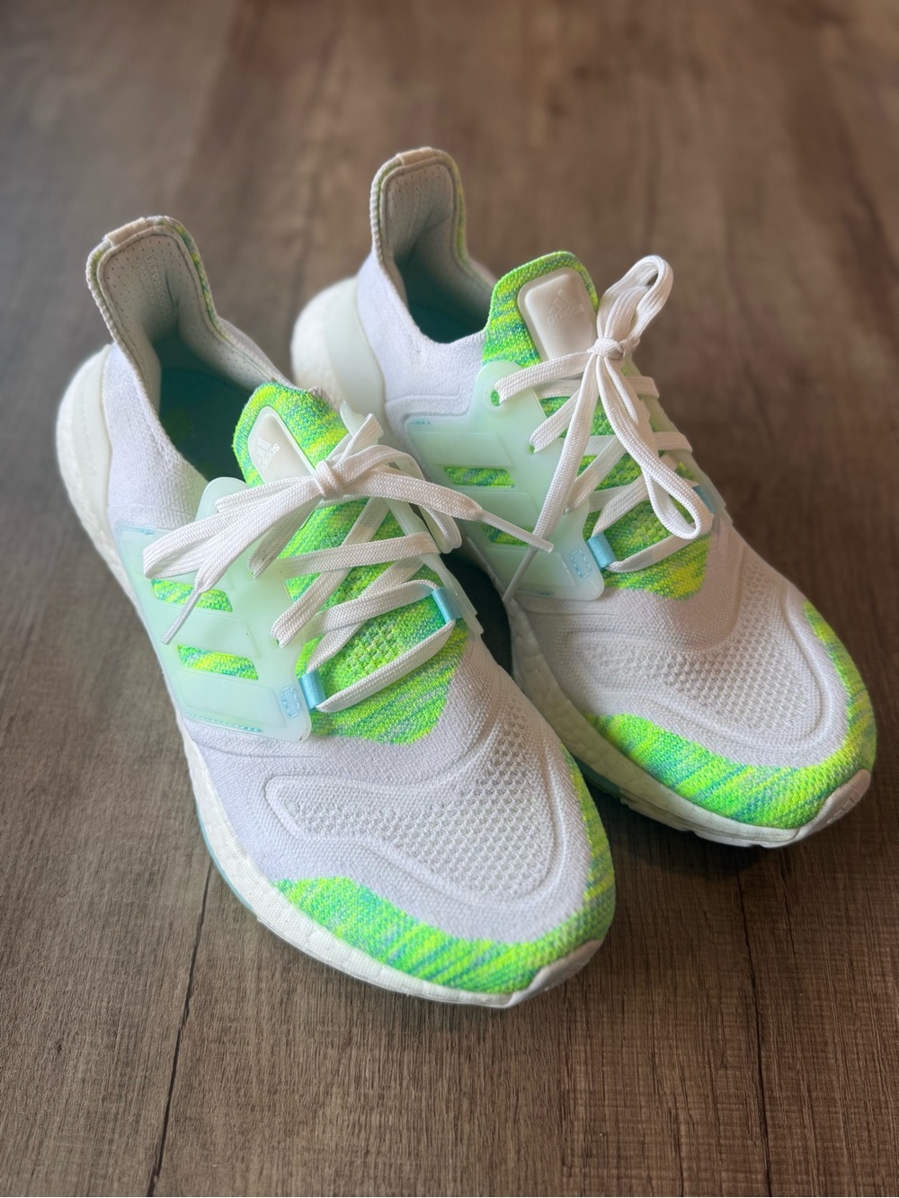Women’s Adidas Ultra Boost 22